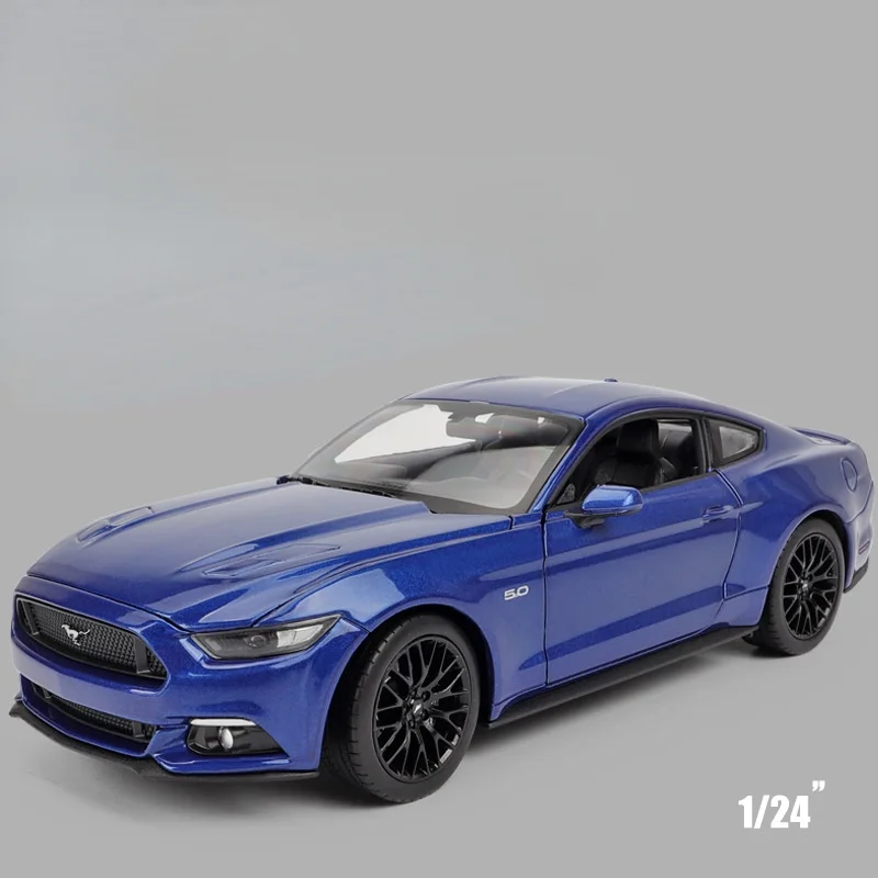 

Модель спортивного автомобиля Ford Mustang GT черного цвета, модель суперкара из сплава, коллекция моделей автомобилей, подарок, 2021