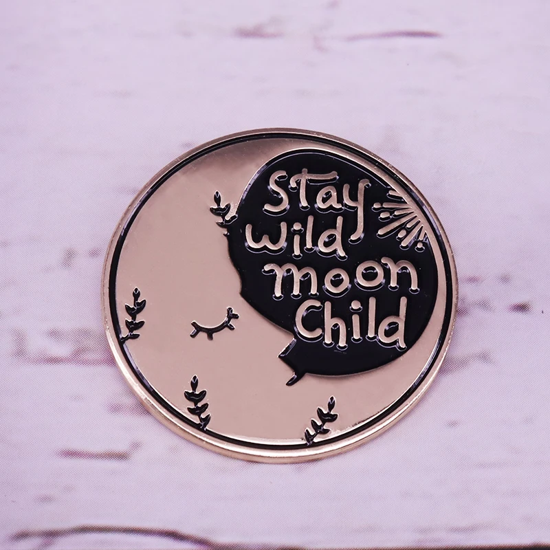 Детская черная эмалированная булавка Stay Wild Moon | Украшения и аксессуары
