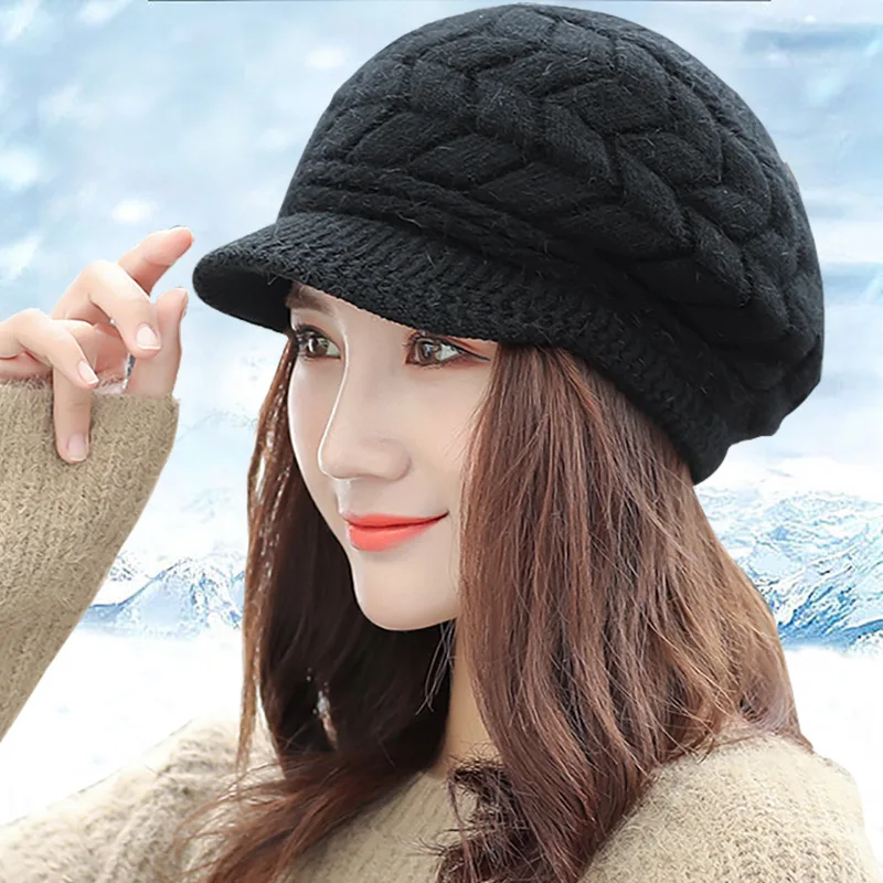Женская зимняя шапка Корейская версия утолщенные плюшевые наушники теплая из