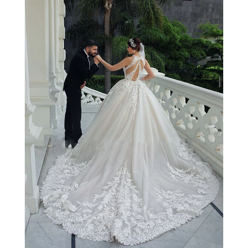 

Muslim Halter Wedding Dresses Luxury Applique Lace A-line Bridal Dress Formal Gown Court Train Plus Size Vestidos de Noiva 2020