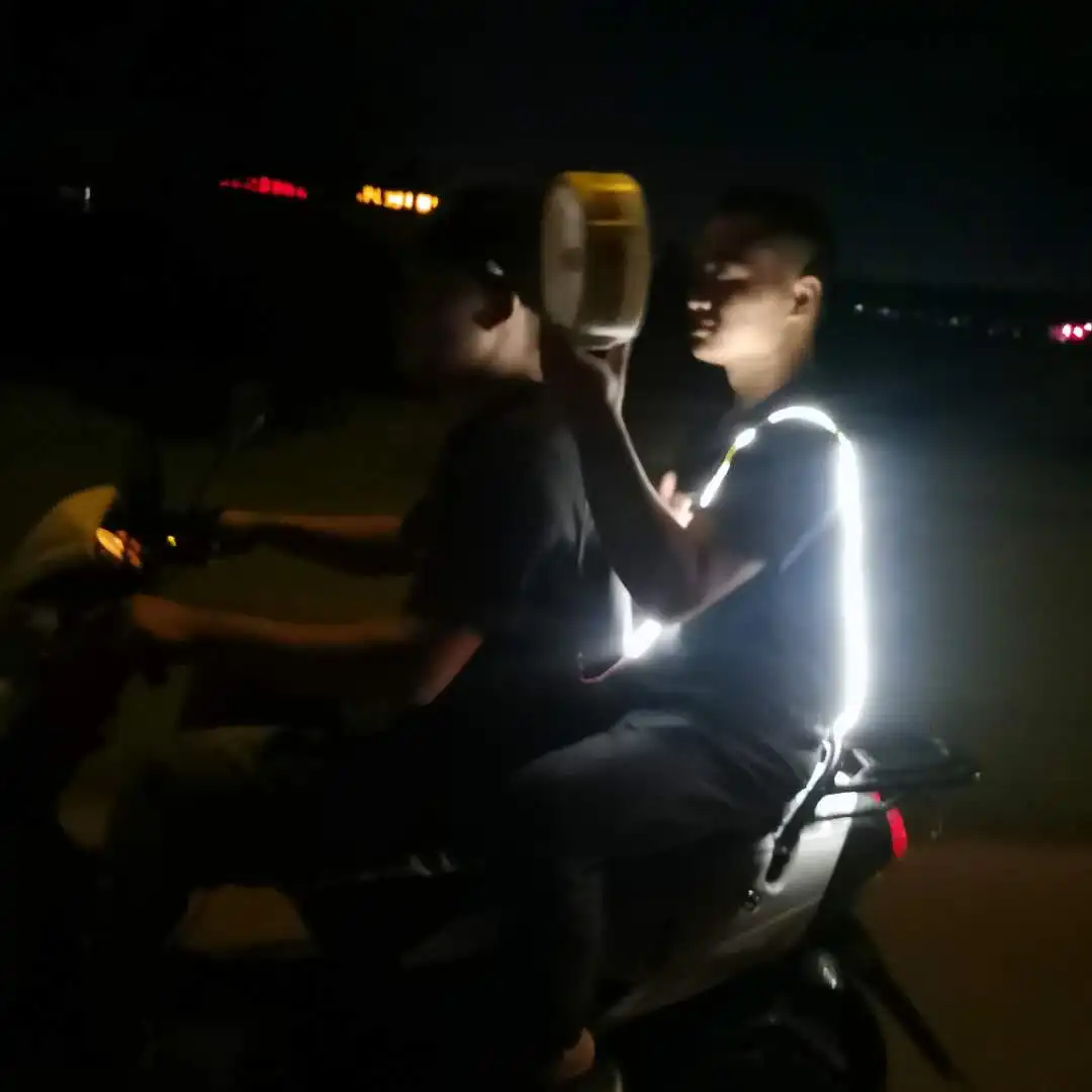 Ветряная Турбина устанавливаемая на автомобиле постоянный магнит