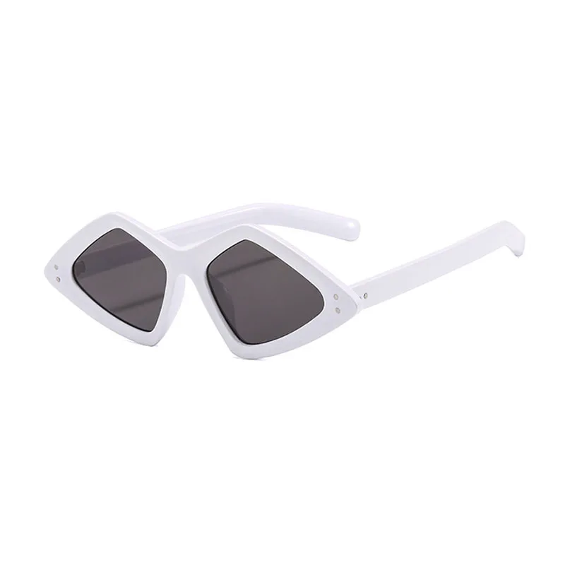 

Polygon Woman 's Sunglasses Fashion Design Sun Glasses Vintage Retro Eyewear Rivet Shades Goggles Ladies Gafas de sol