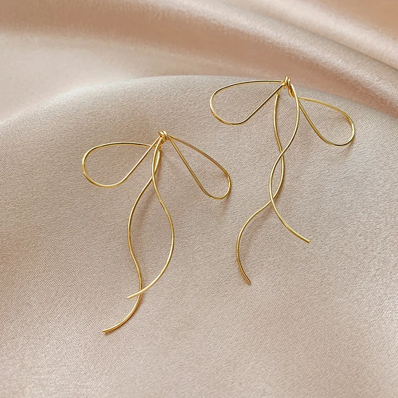 

2020 Korean New Fashion Design Sense Line Bow Earrings Female Elegant Temperament Light Luxury Simple Earrings