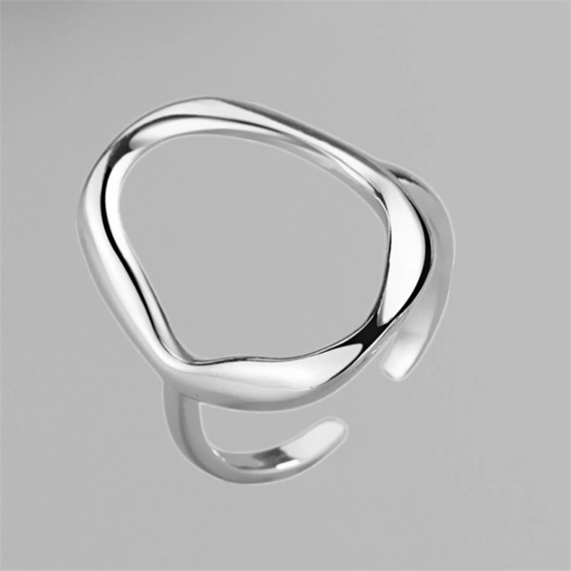 Женское кольцо неправильный овал Bump гладкое золотистое на палец круглое большое