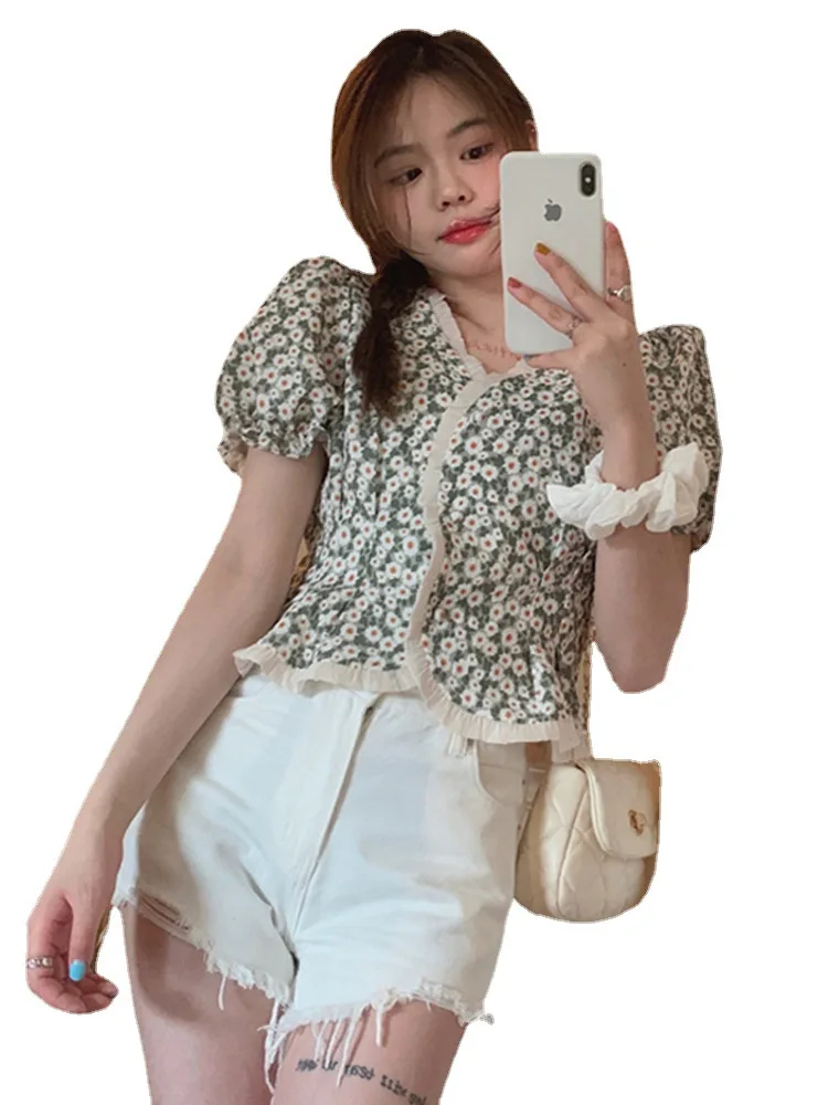 

French bubble sleeve short topsummer 2021 New Retro Hong Kong style chic short sleeve white shirt