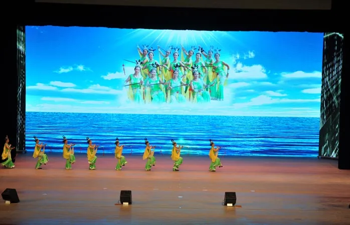 Дешевая цена китайские видео наружный светодиодный дисплей P10 1/4S SMD полноцветный