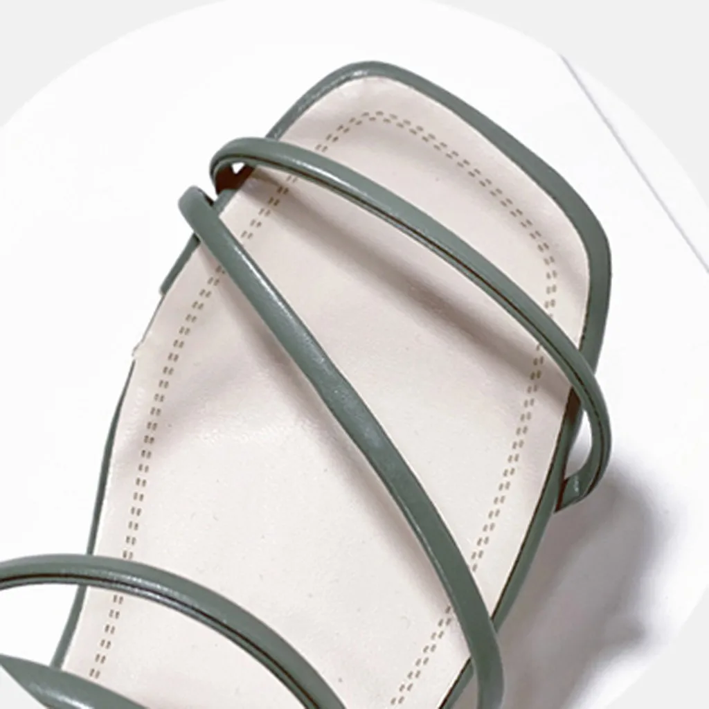 Женские босоножки Босоножки на высоком каблуке со змеиным принтом и ремешками