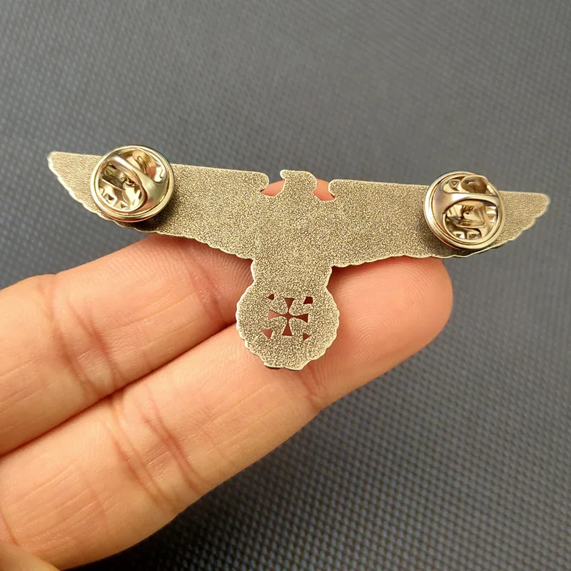 Немецкая армия Второй мировой войны медаль с орлом эмалированная брошь заколки