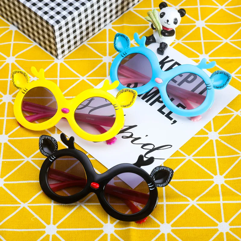 

Kids Sunglasses Fashion Boys Girls Sunglasses Trendy High-end Designer Fashion Anti-ultraviolet Luxury Children's Sunglasses