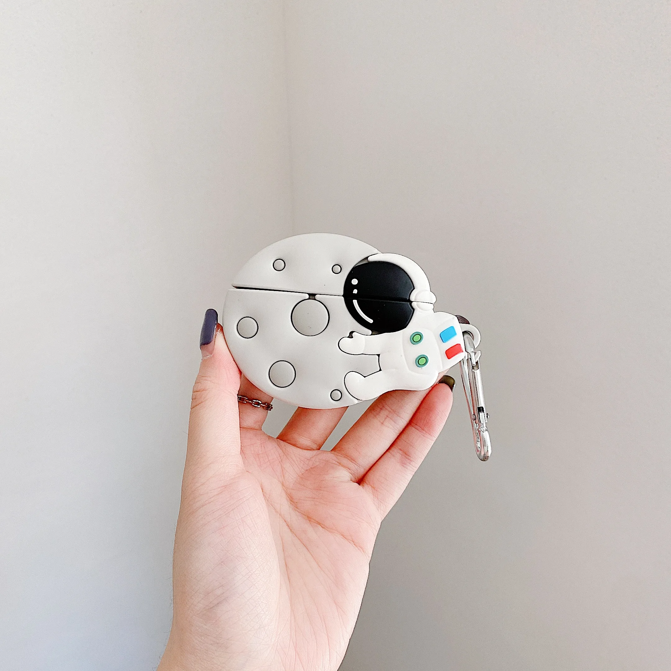 

For Airpods Pro Case Funny Pop Cute Spaceman Hold Moon Silicone Cases for Airpods Air Pods Pro Cartoon Astronauts Travel Cover