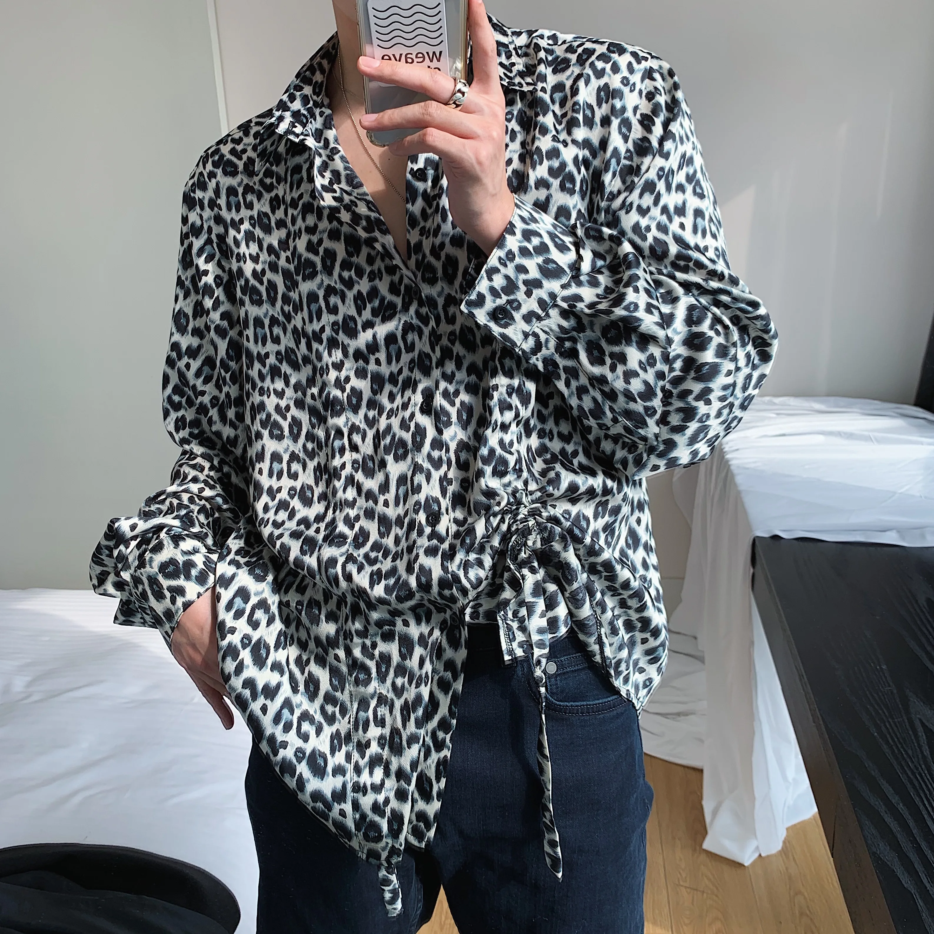 2020 Men s new variety of ways to wear small design leopard print loose cotton shirt