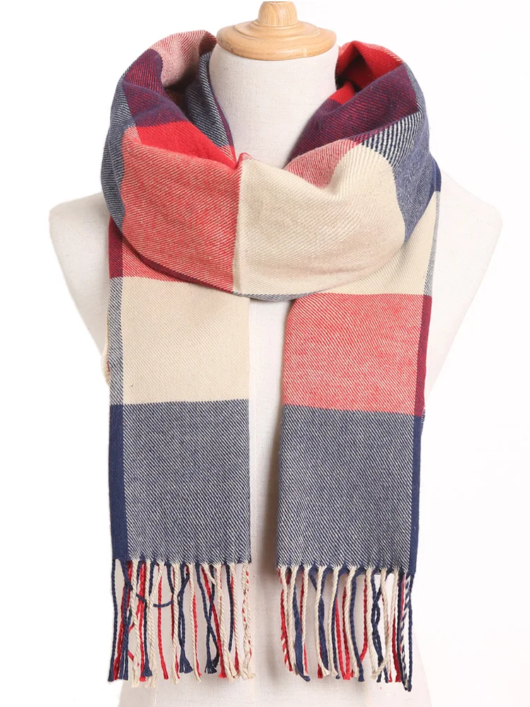 Теплый платок. Burberry шарф с монограммой. Палантин теплый. Шарф на лице зимой. Шарф б.