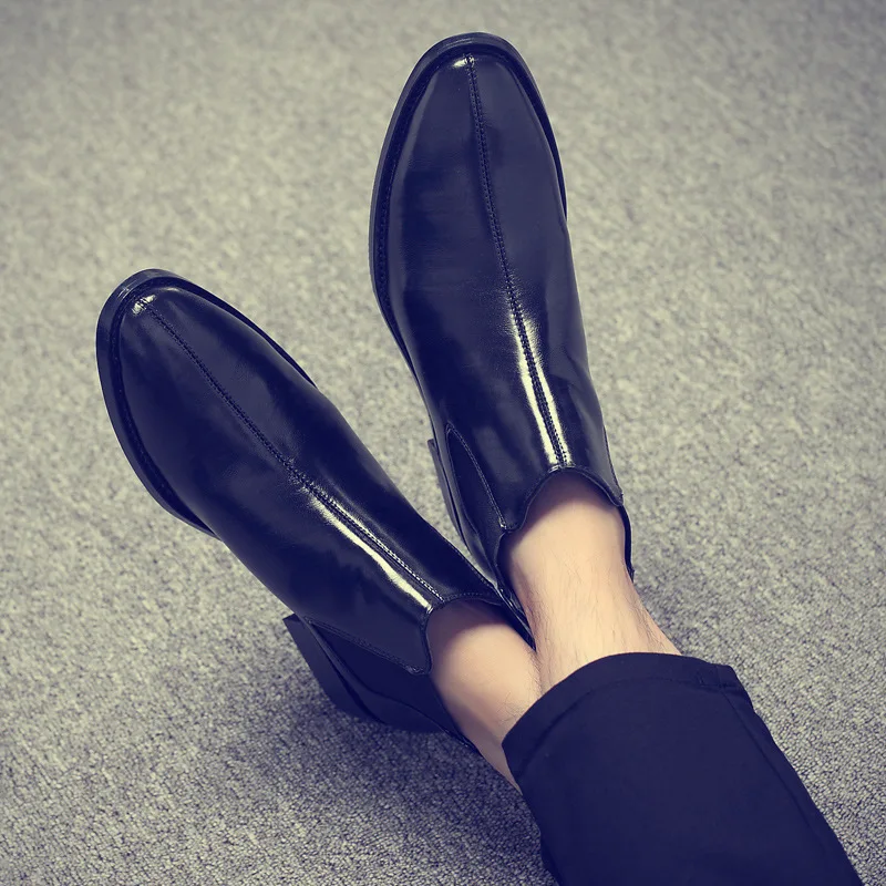 Ботинки челси мужские с острым носком винтажные мотоциклетные ботинки без