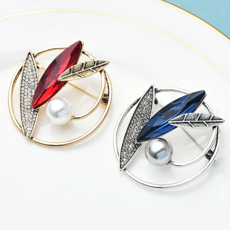 

Wuli&baby Rhinestone Round Flower Brooches For Women 2-color Leaves Pearl Party Office Brooch Pins Gifts
