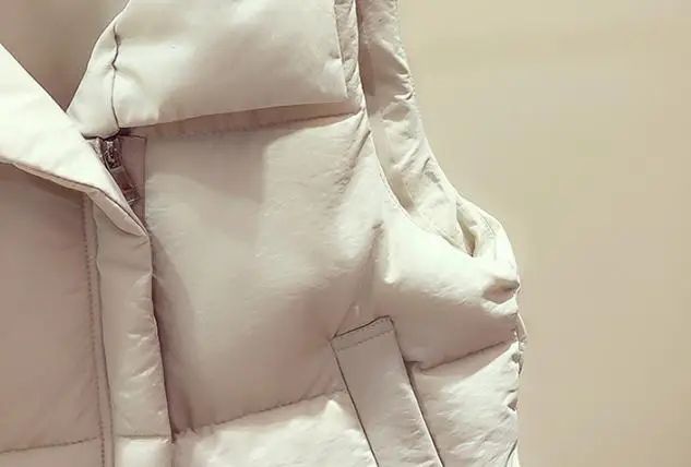 Женский Теплый жилет без рукавов бежевая черная зеленая безрукавка с подкладкой