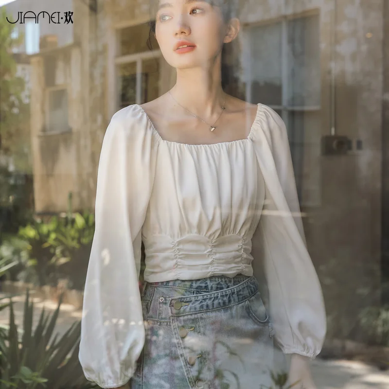 

White Xianqi shirt women's design sense small crowd square neck French style short top autumn 2020 new long sleeve
