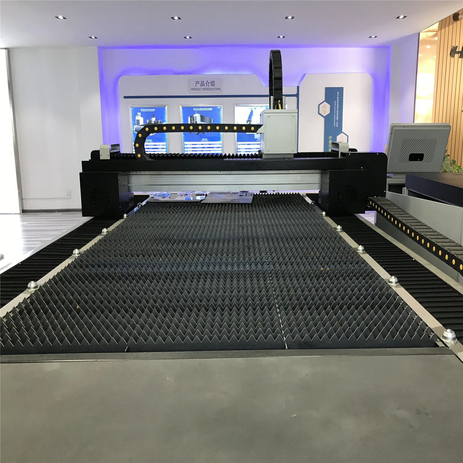 Станок для лазерной резки волоконный резак листового металла из нержавеющей