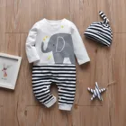 Детская хлопковая шапка в полоску с длинным рукавом и принтом