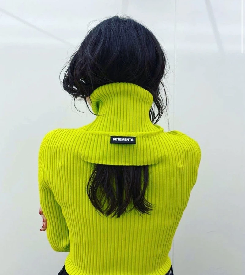 Свитер женский с отложным воротником приталенный длинный свитер завышенной