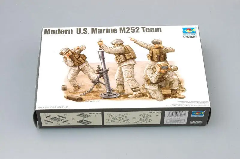 

Trumpeter 1/35 00423 Modern U.S. Marine M252 Team Model Kit