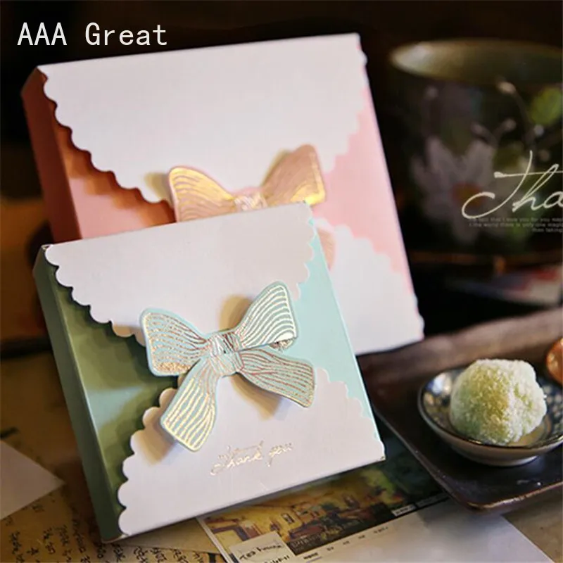 

50Pcs/Lot Wedding Candy Box Gift Bag Kraft Paper Gift Box Chocolate Boxes Cookies Bag Gift Bags Cake Christmas Decorations Snack