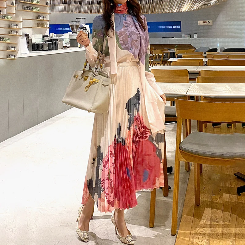 

Floral Print Two Piece Set Women Office Lady Bow Collar Blouse + Elastic Waist Pleated Skirts Set Vintage Matching Set 2021