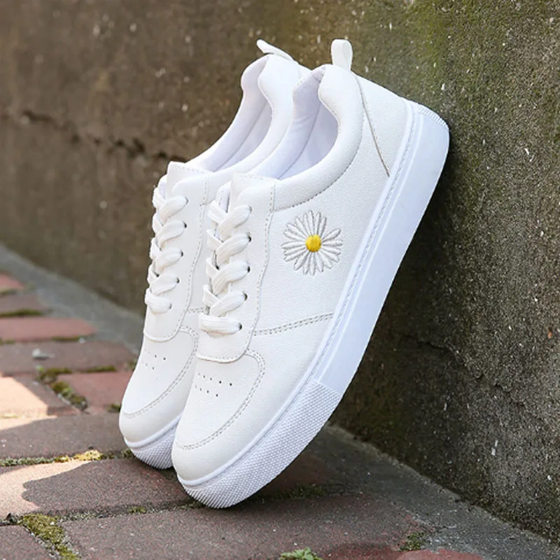 

Женские повседневные туфли, женская спортивная обувь, модные туфли с маленькими маргаритками, маленькие белые туфли, женские сандалии, женс...