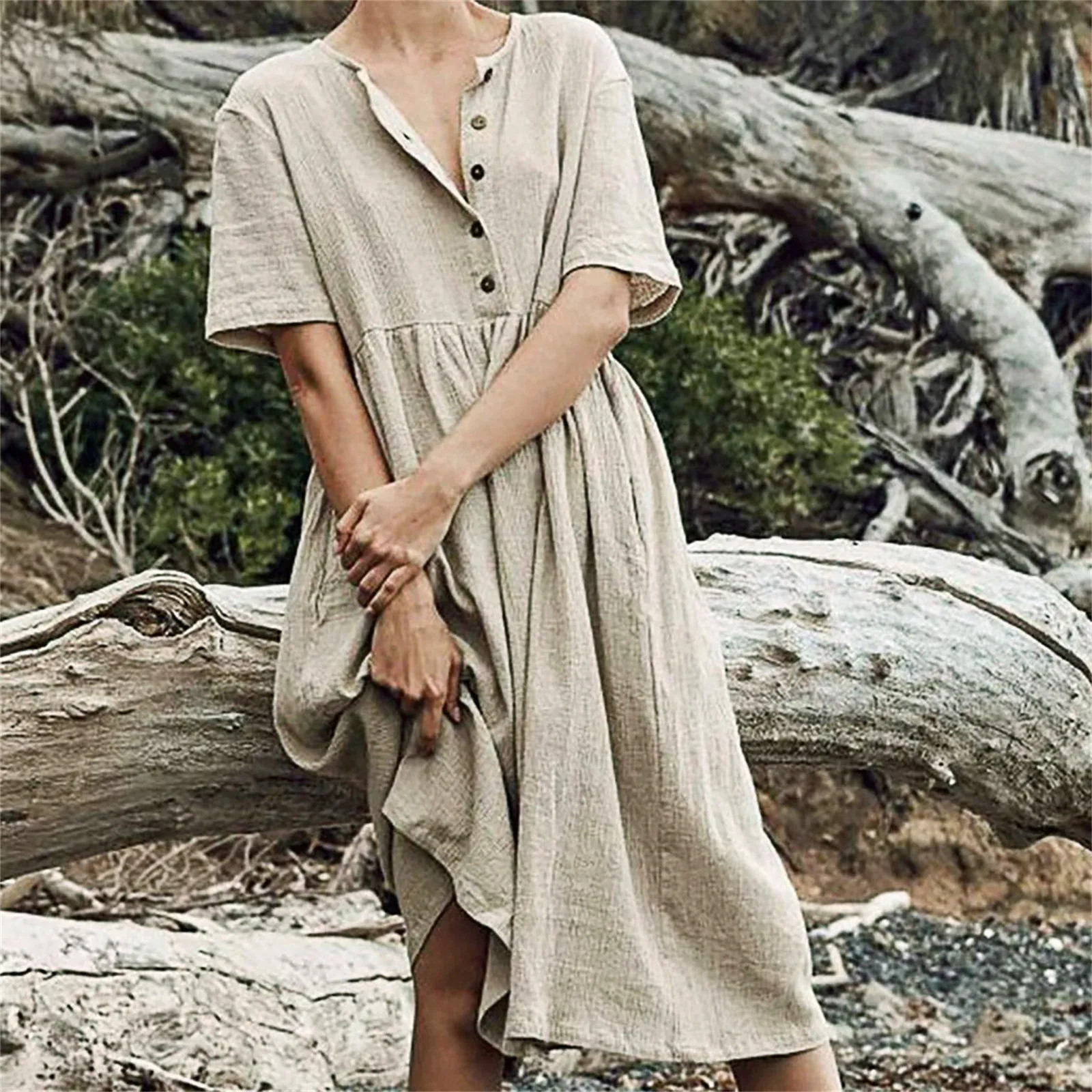 Платье из хлопка и льна с коротким рукавом на пуговицах круглым вырезом | Женская