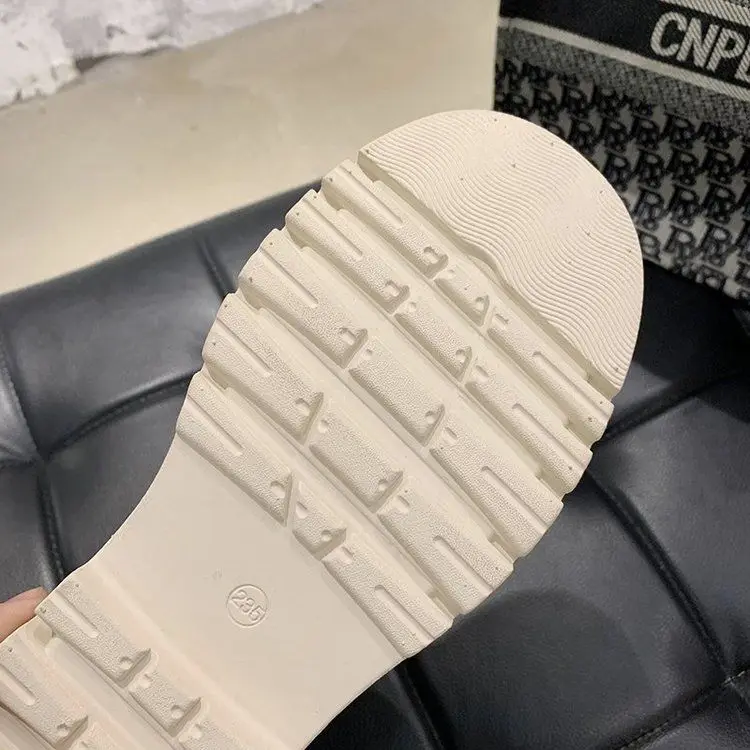 Женские Теплые ботильоны на меху черные или бежевые байкерские ботинки