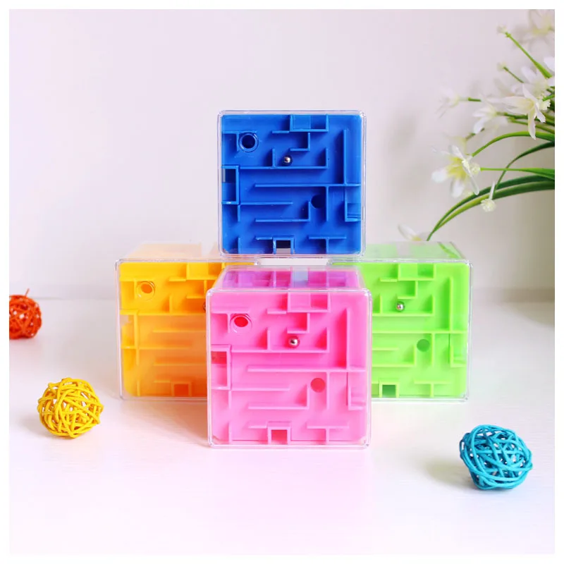 Шарики и кубики. Прозрачные Кубы для шариков. Прозрачный куб с шариками. Шарики и кубики разных размеров.