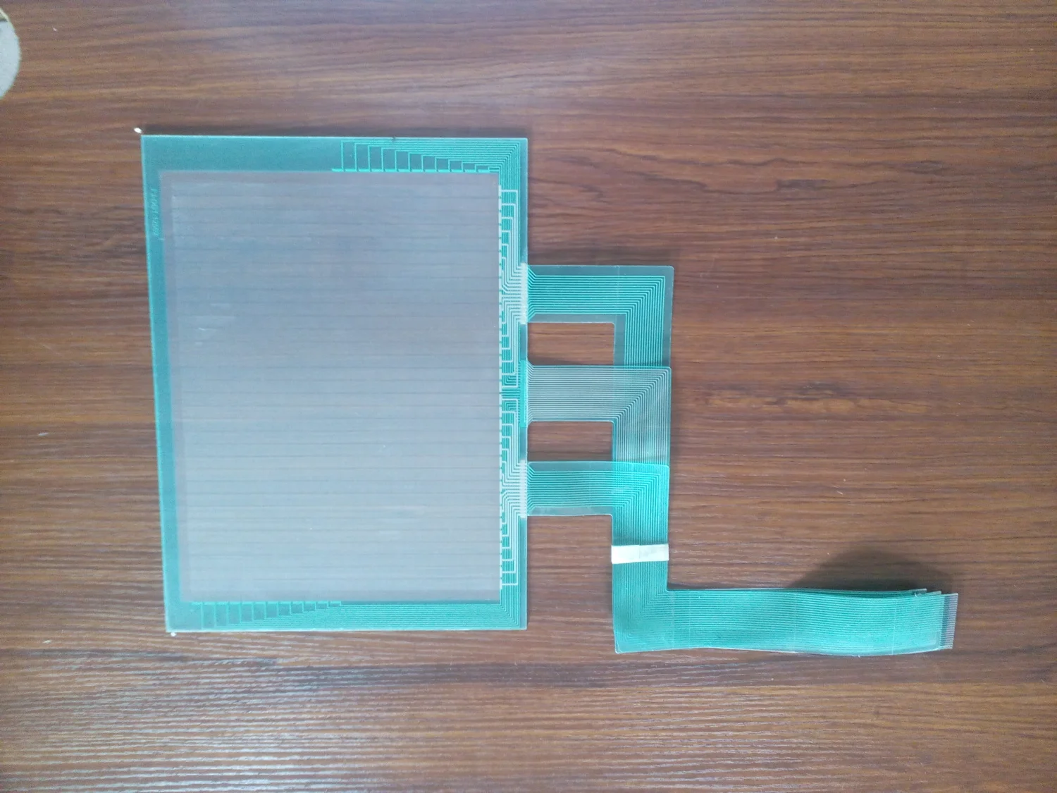 

Фотоэлементы, искусственное стекло для ремонта панели оператора станка, имеют искусственное стекло