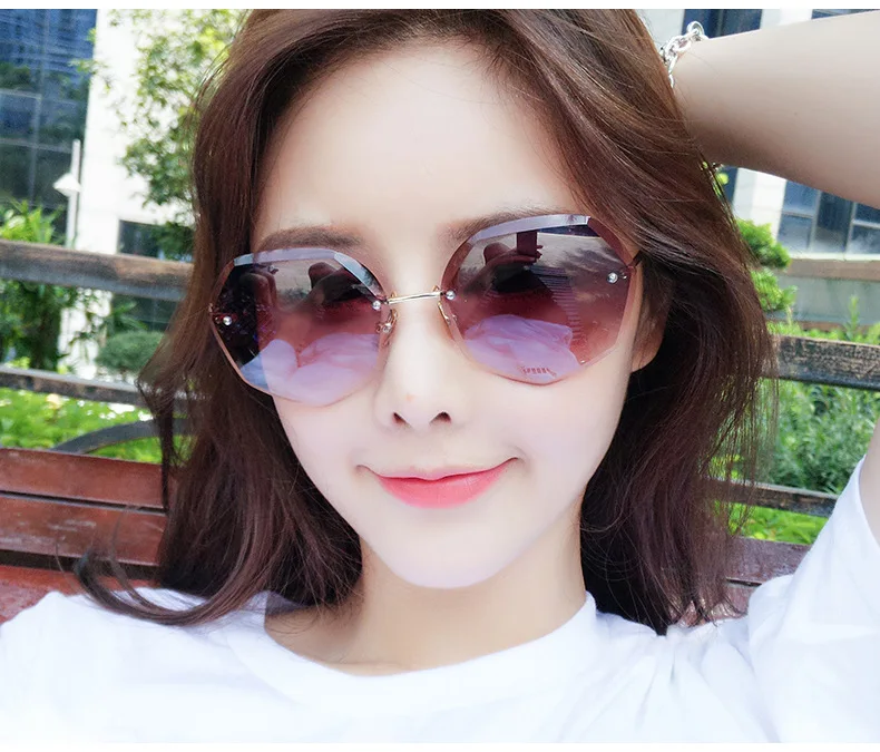 

Luxury Oversized rimless Sunglasses Women Vintage Round Gradient Shades Sunglass Ladies Brand Designer Sun Glasses For Woman