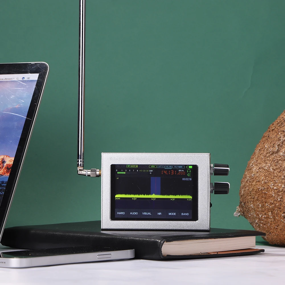 

50kHz~2GHz Digital Malachite Receiver 3.5 Inch IPS Touching Screen Software Radio Receiver DSP Noise Reduction BacklightReceptor