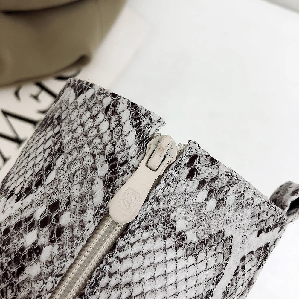 Женские повседневные сапоги до середины икры зимние на высоком каблуке большой