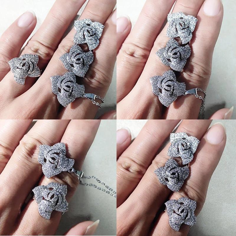 

Комплект из колье и серёг, с фианитом