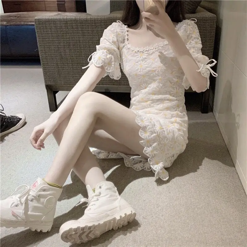 Летнее платье 2021 стиль Новинка В стиле ретро кружевная вышивка из двух частей