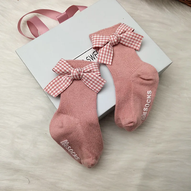 Calcetines de algod&oacute;n para beb&eacute;s y ni&ntilde;as, medias antideslizantes de tubo liso puro con lazo, primavera de 2021-4