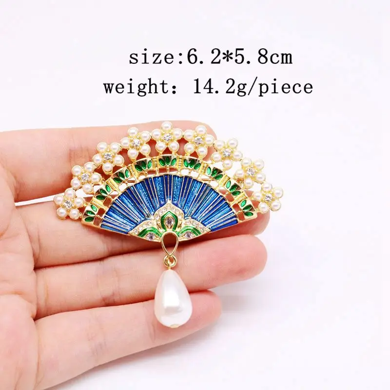 

Elegant Fan Shape Cute Pearls Blue Fan Brooches Vintage Style Women Gifts