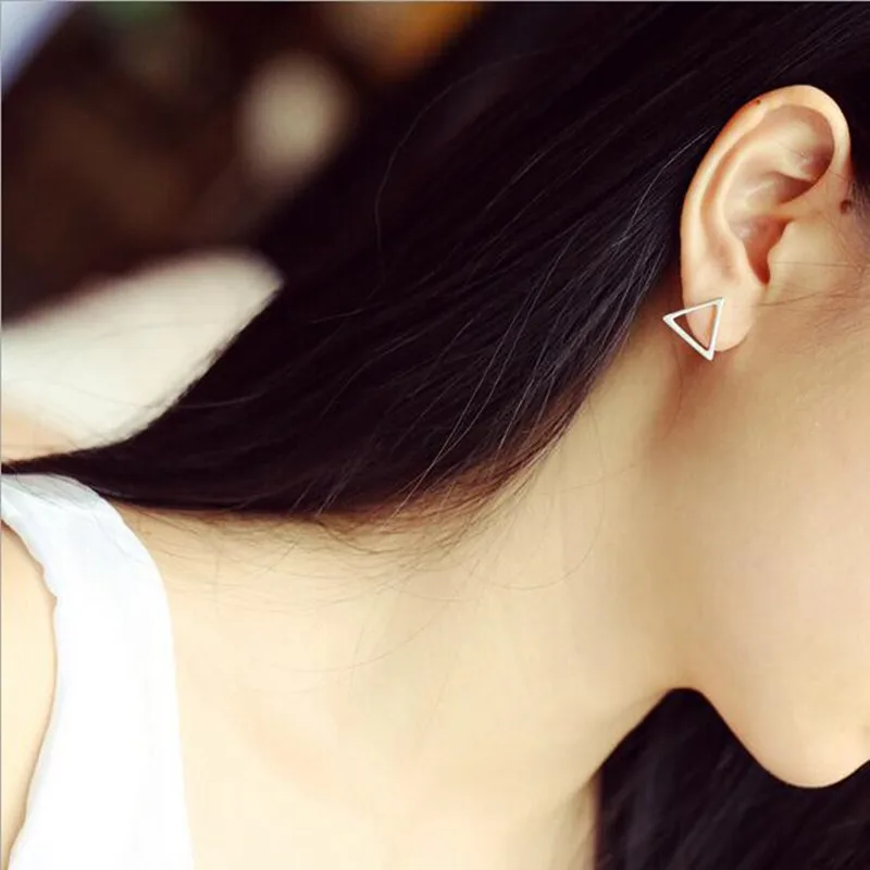 

Hot Sale New Popular 925 Sterling Silver Jewelry Fashion Simple Geometric Triangle Exquisite Earrings SE6