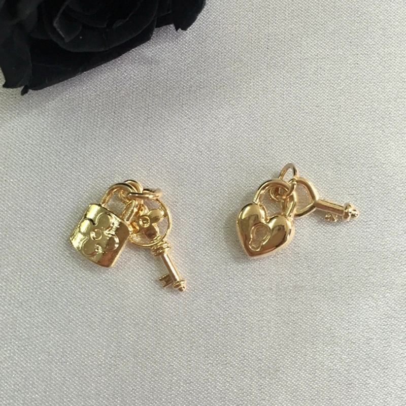 

30MM 50Pcs Mix 2 Styels Lock And Key KC Gold Color Alloy Jewelry Charms Beads Jewellery Pendant