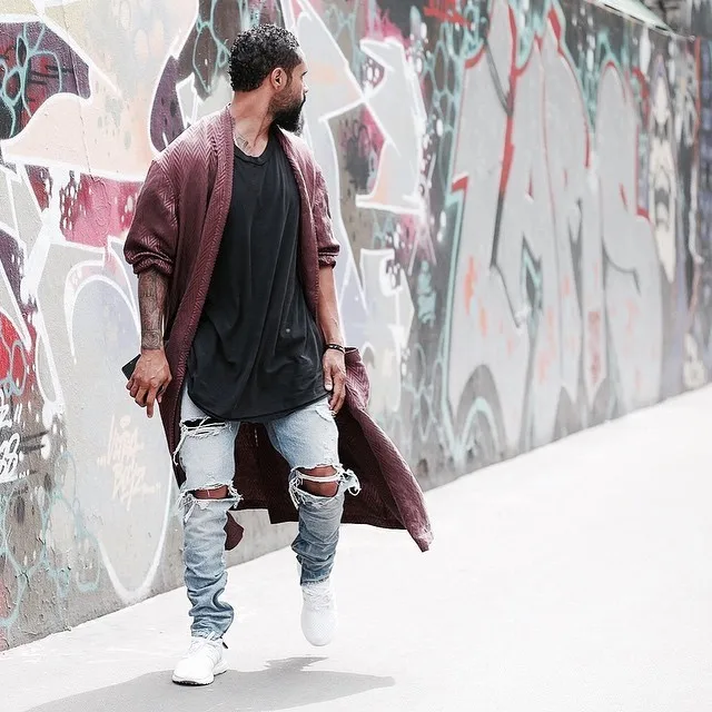 Мужские рваные джинсы с перекрестными краями новая модель на весну уличный стиль