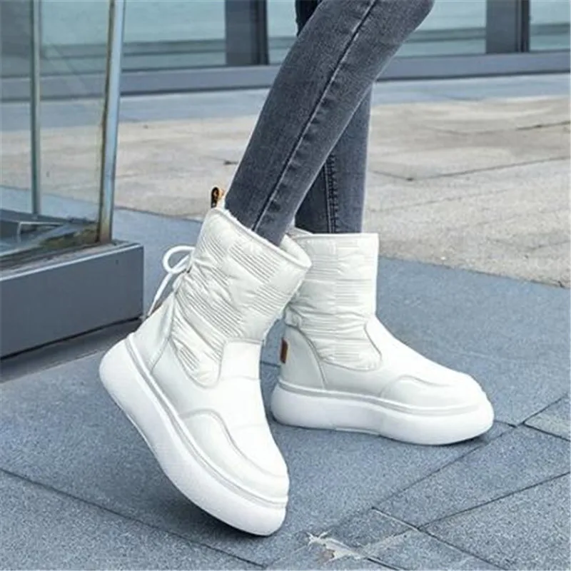 

Plus size women's boots winter new style plus velvet warm women's riding boots fashion casual women's shoes varnished snow boots