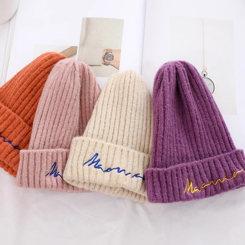Новая зимняя однотонная шерстяная вязаная шапка с вышитыми буквами модная