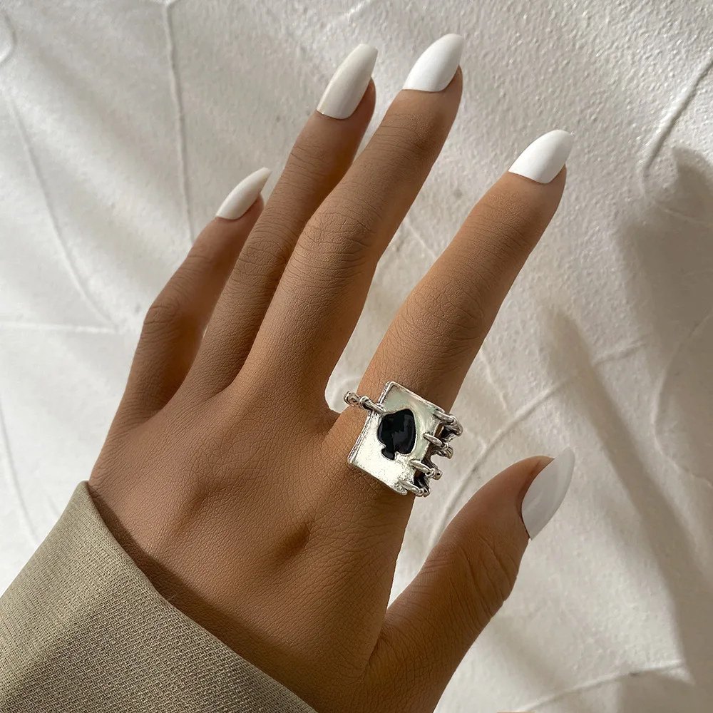 

Personality Punk Style Metal Skull Poker Rings for Men Women Cool Finger Ring Party Jewelry
