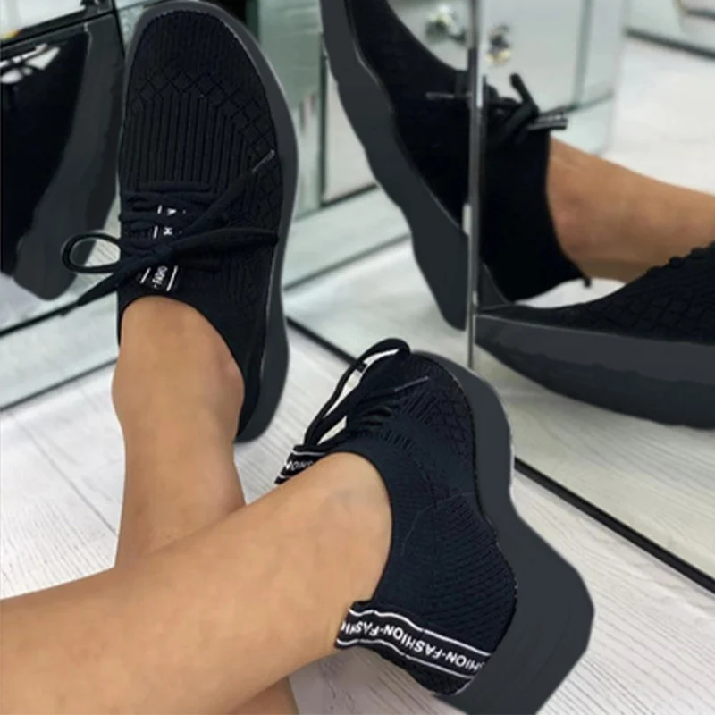 

Women's Sneakers Women Vulcanized Shoes Light Lace Up Knitting Breathable Casual Mesh Ladies Flat Shoes Fashion Female Footwear