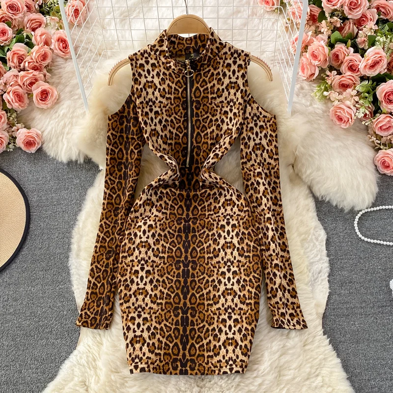 

2021 autumn fashion slim sexy bottoming skirt with leopard print temperament zipper stand-up collar off-shoulder dress