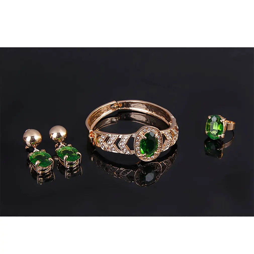 

4PCS Lady Ornament Jewelry Set Necklace Charming Women Bracelet Pair Ear Stud Vintage Female Finger Ring