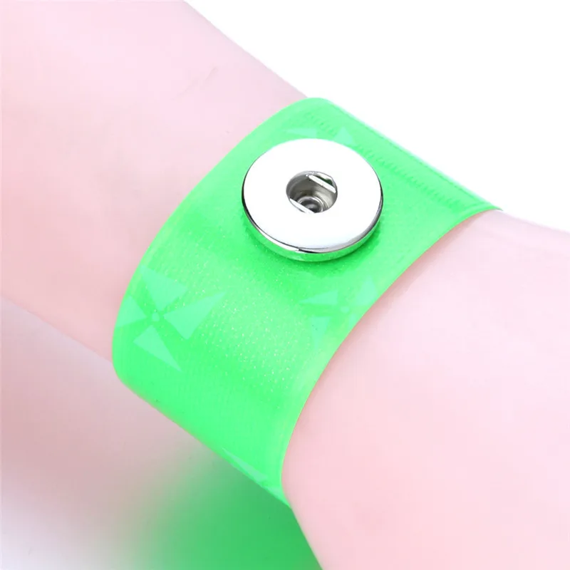 10 шт./лот хит продаж креативный круг ПВХ оснастка ювелирное изделие 18 мм кнопка