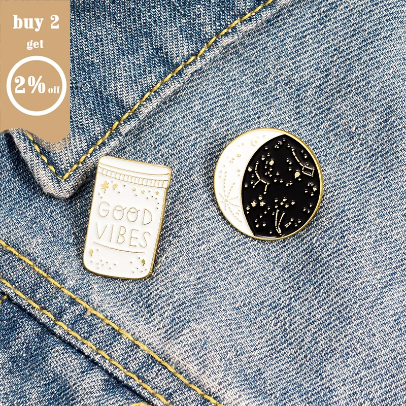 Брошь в виде мультяшного созвездия Луна GOOD VIBES бутылке белая черная