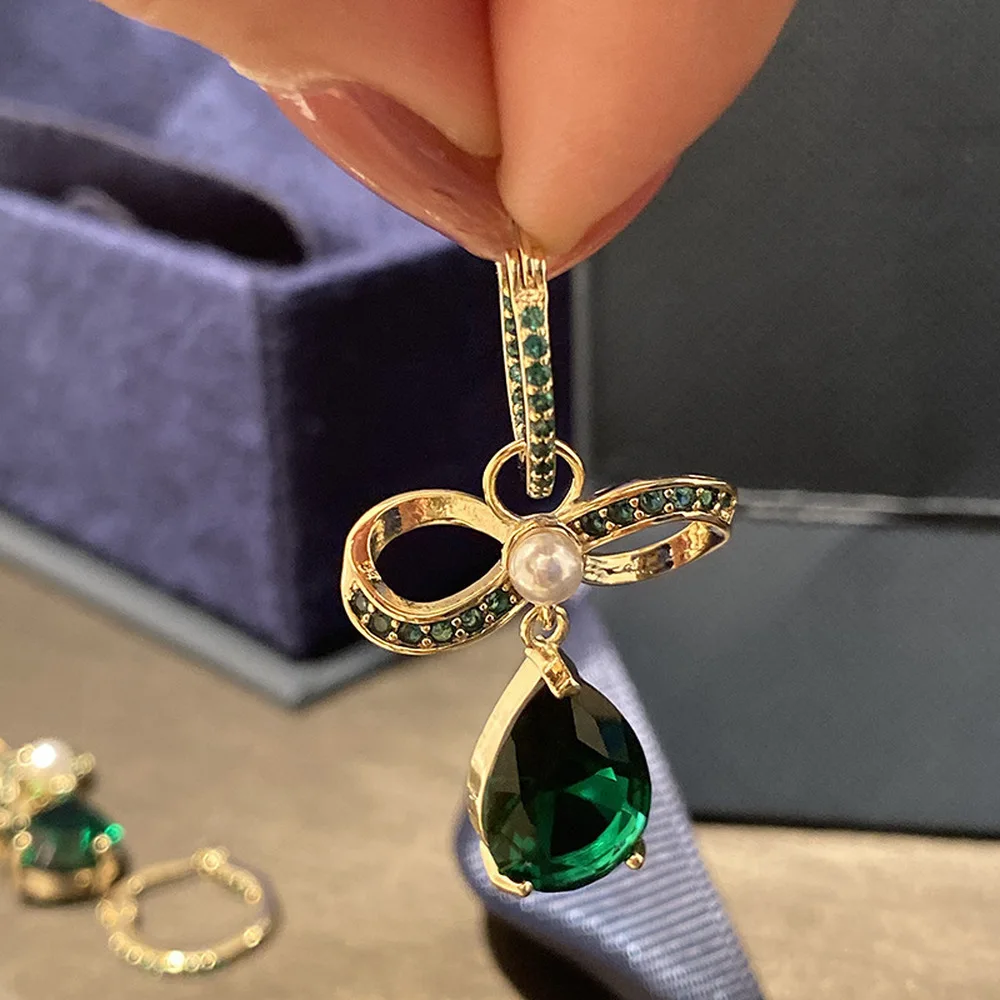 

High-Quality SWA Fashion Jewelry Charm Simple Green Bow Water Drop Necklace Romantic Gift for Women